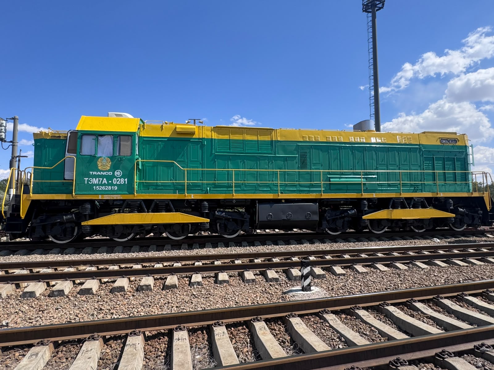 ТЭМ7А №281 тепловозы күрделі жөндеуден кейін жұмысын қайта бастады